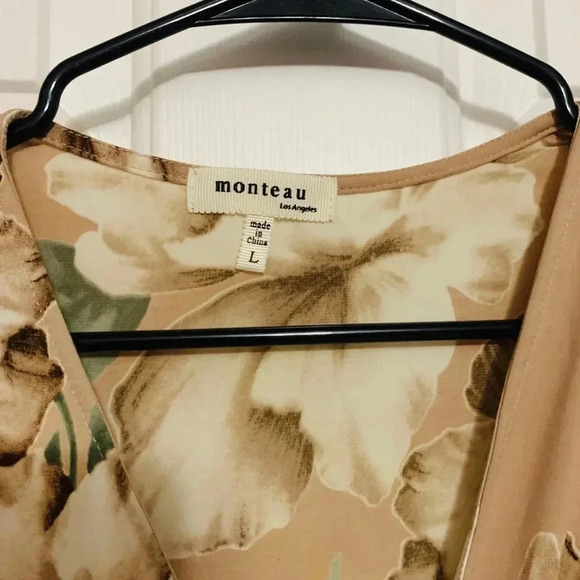 Floral Blouse - Picture 2 of 4